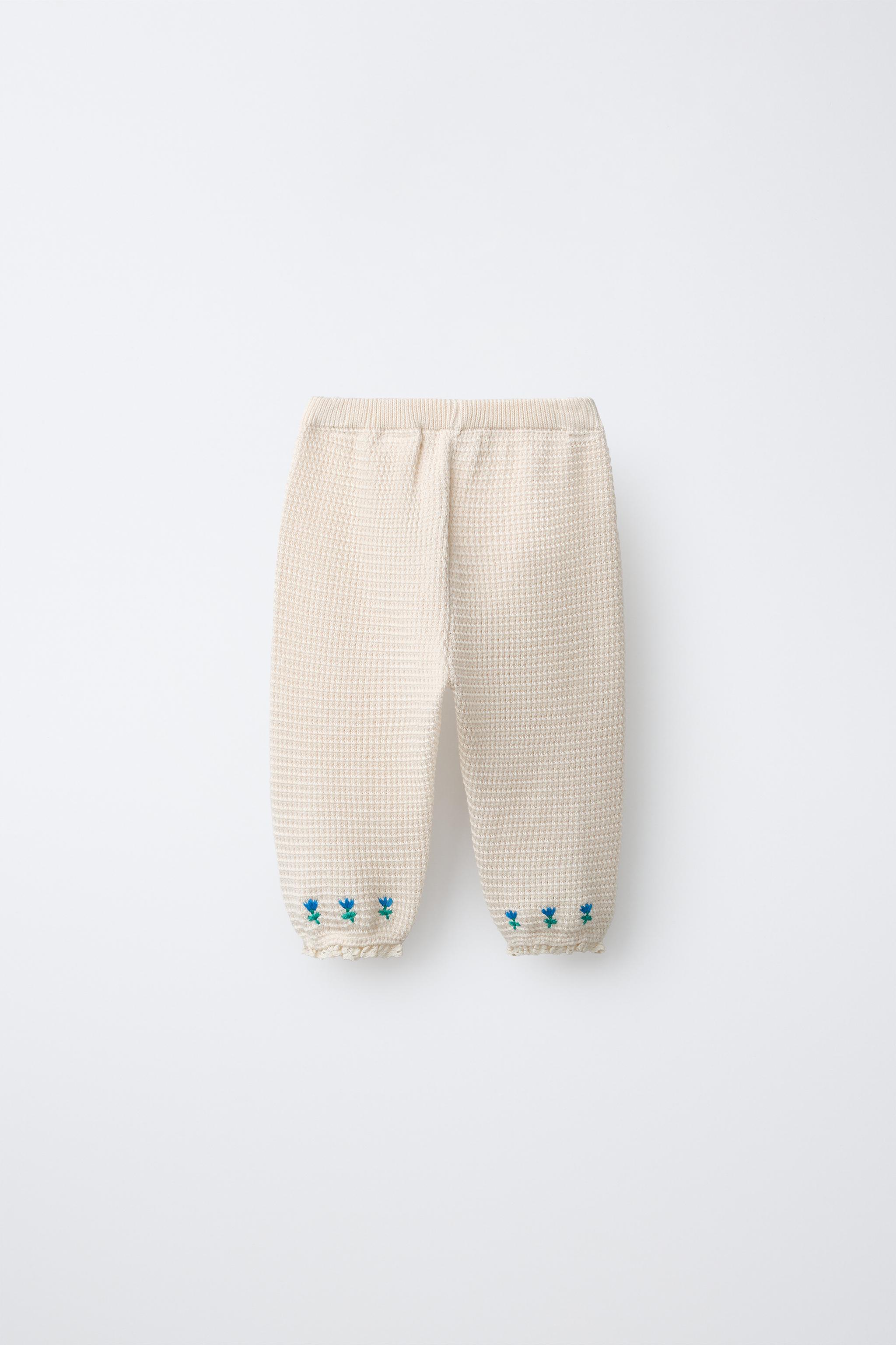 EMBROIDERED FLORAL TEXTURED PANTS WITH LACE TRIM